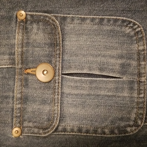 Ms. Lee Jean Jacket - Picture 3 of 7